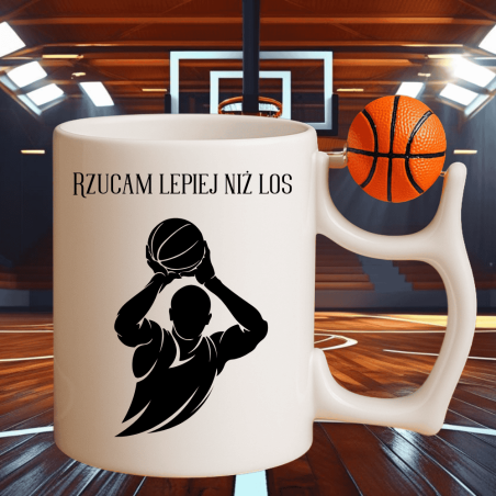 Kubek z humorem dla koszykarza – rzuty celne jak życie