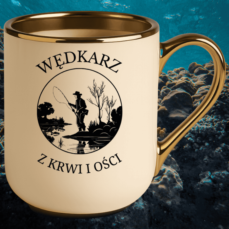 Kubek z nadrukiem na prezent dla wędkarza – „Wędkarz z krwi i ości”