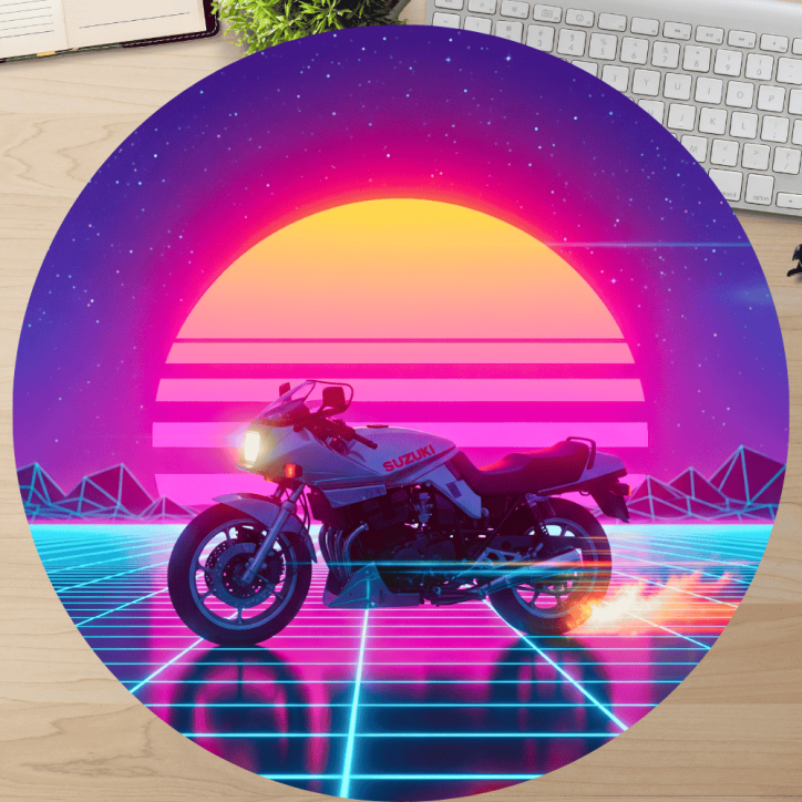 Antypoślizgowa okrągła podkładka – nostalgiczny motyw retro superbike, neony, dla kierowców Antypoślizgowa okrągła podkładka – nostalgiczny motyw retro superbike, neony, dla kierowców