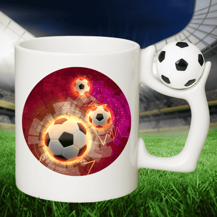 Kubek z piłkami – dla fanów sportu i emocji stadionowych Kubek z piłkami – dla fanów sportu i emocji stadionowych